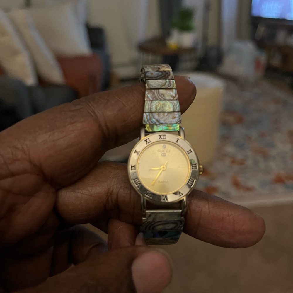 Gucci unisex Adult Stainless Steel Band watch - Picture 5 of 5
